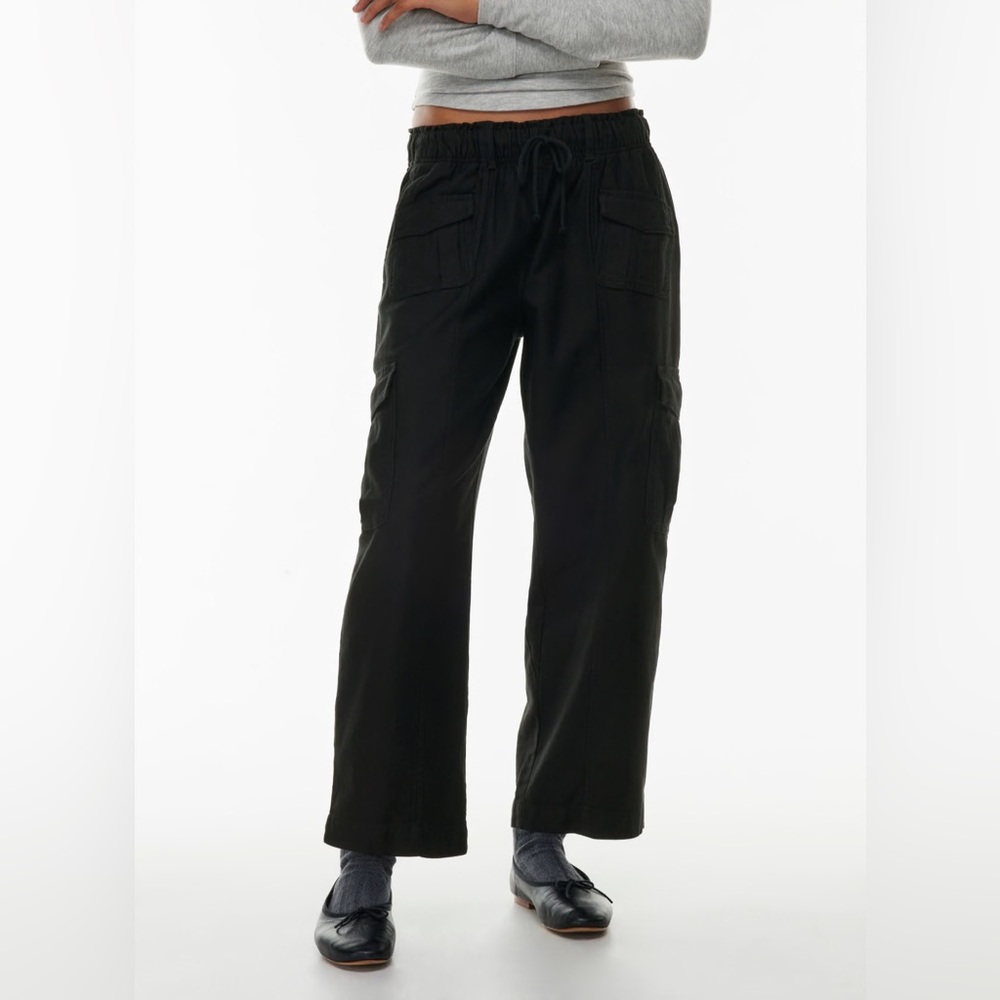 Aritzia Wilfred Free Gaia Cargo Pants // Black // Size 8 // NWT - Picture 3 of 14